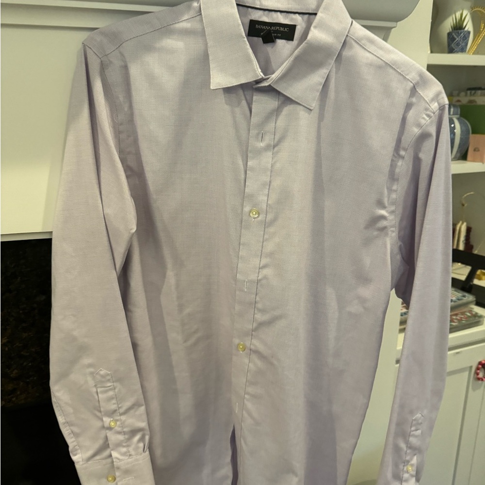 Banana Republic Men's lavender Dress Shirt